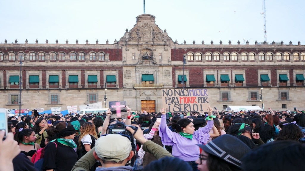 Demonstration mot kvinnomord i Mexiko